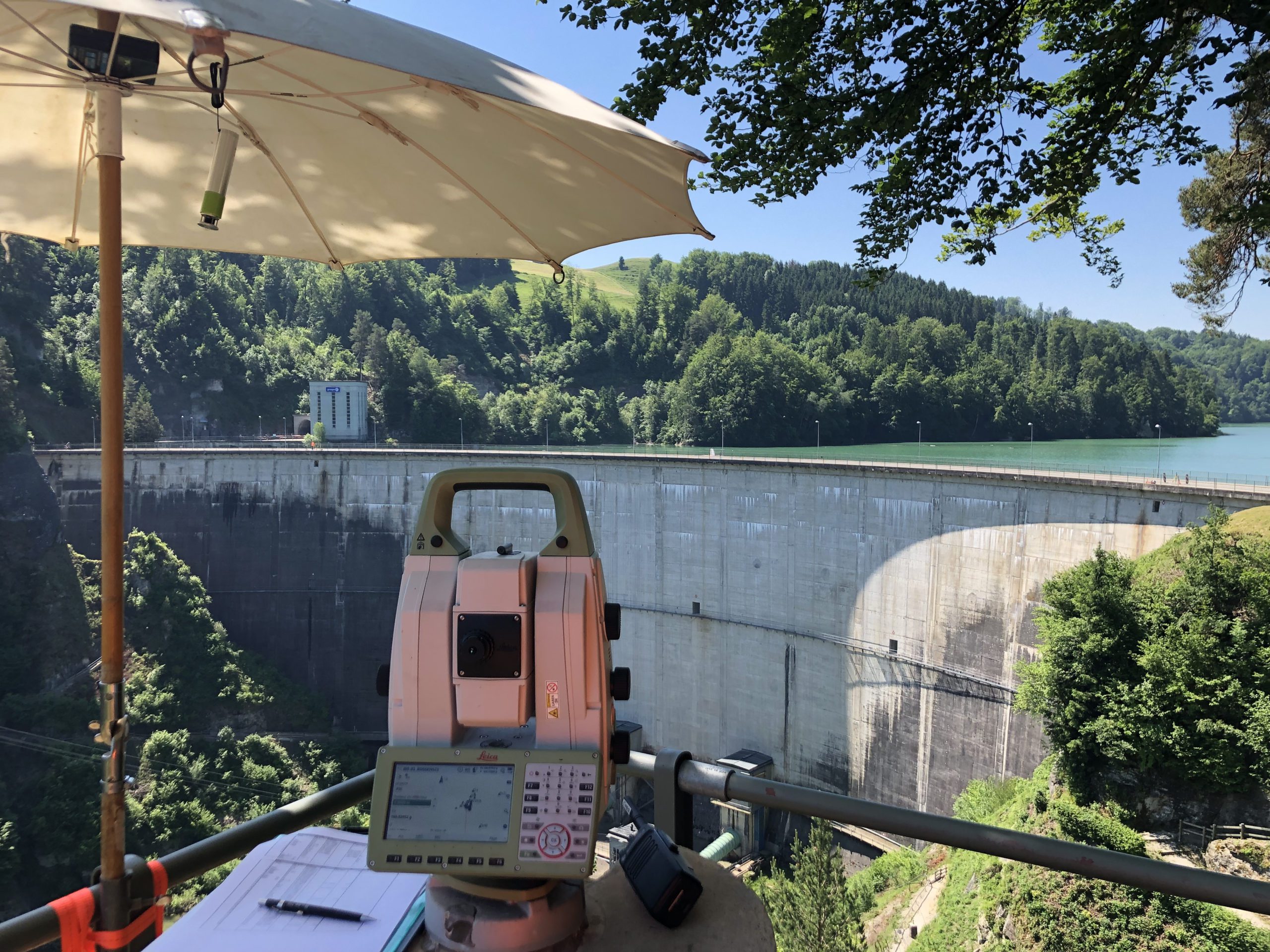 barrage de Rossens mesures géodésiques